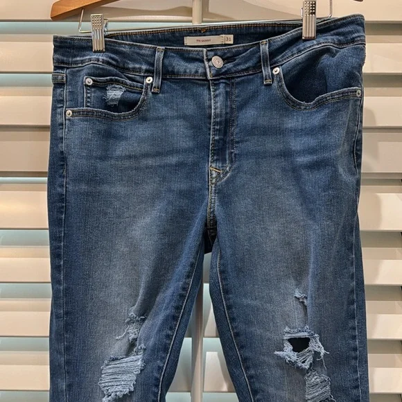 Levi’s 711 Skinny High Rise 31 x 30 - Picture 2 of 7